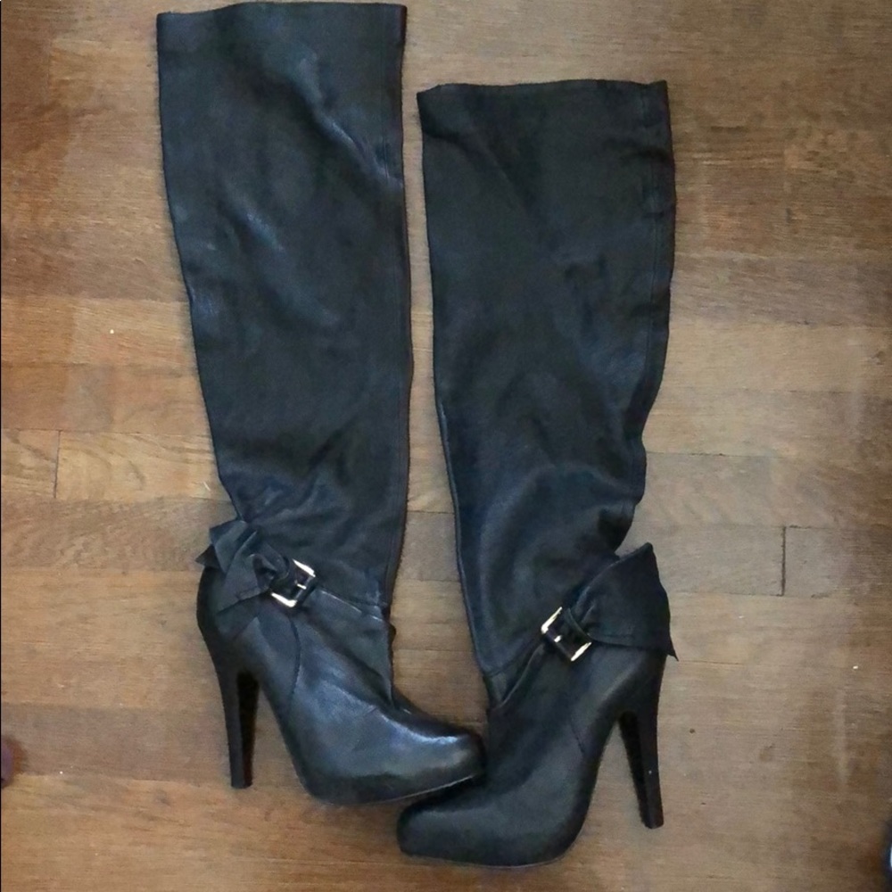 Report Signature knee high leather boots